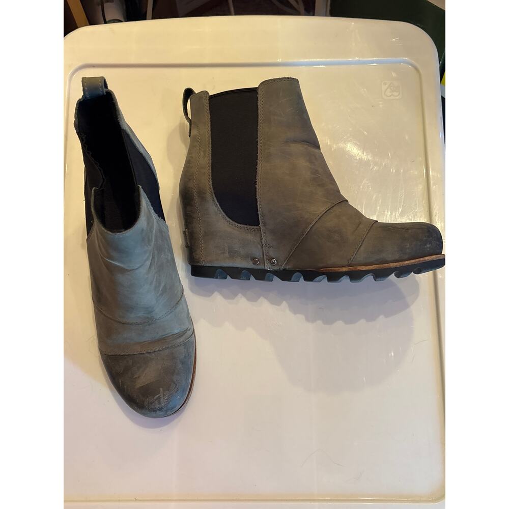 SOREL Lea Gray Leather Wedge Pull On Bootie Women’s 6.5